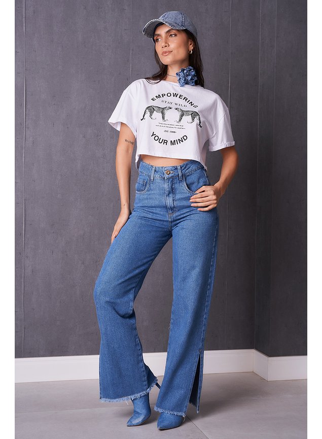 blusa cropped com estampa localizada de malha branco 2