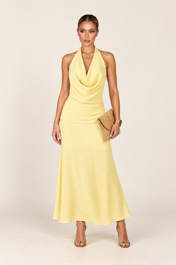 Blusa Bella Com Decote Bobo Com As Costas Aberta Com Amarração De Crepe Summer - Amarelo Manteiga — no corpo