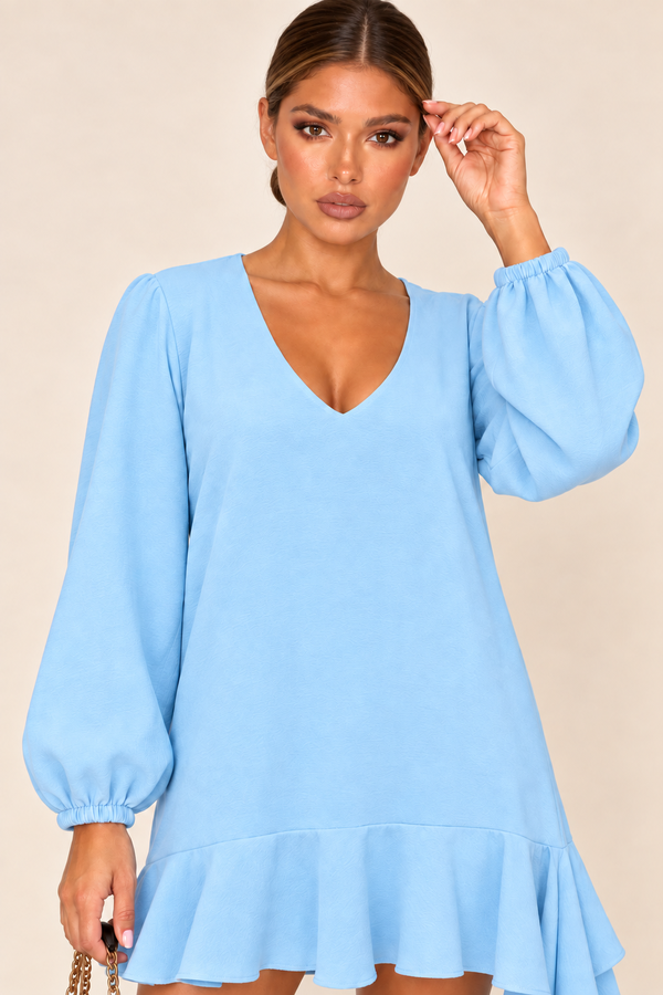 Vestido Curto Camilla De Manga Longa De Crepe - Azul Bebë — no corpo